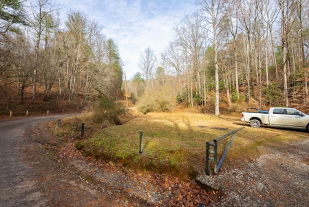 Cabin for Sale in Wilkes County NC! - image 13