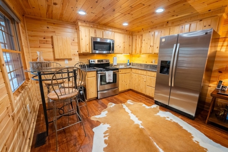 Cabin for Sale in Wilkes County NC! - image 31