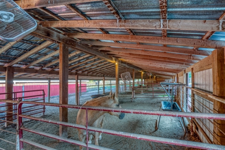 Premier Equestrian Facility in the Heart of the Ozark Mtns - image 34