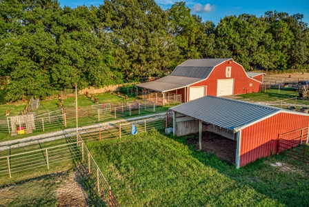 Premier Equestrian Facility in the Heart of the Ozark Mtns - image 14