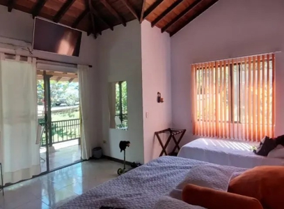 Luxurious Estate for Sale in the Coffee Region in Colombia - image 9