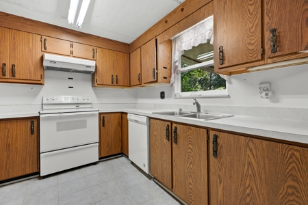 Home and Land For Sale in Gainesville, FL - image 34