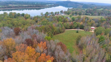 River Front Home W/Acreage For Sale In Tn On Tennessee River - image 9