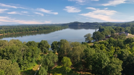 River Front Home W/Acreage For Sale In Tn On Tennessee River - image 44