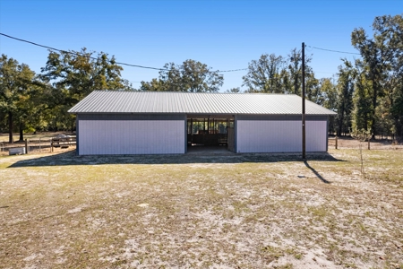 3 bedroom 2 bathroom 2000 Mobile home on 14.87 Acres - image 13