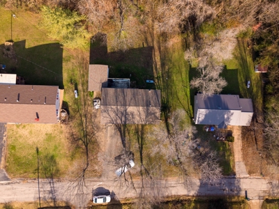 Home in Town for Sale in Thayer, Missouri - image 35