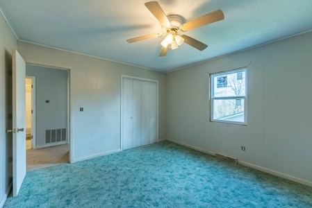 Home in Town for Sale in Thayer, Missouri - image 33