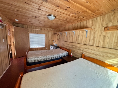 Secluded Cabin on 550 Acres with Stunning Views & Privacy - image 21