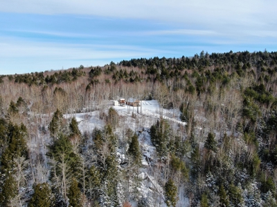 Secluded Cabin on 550 Acres with Stunning Views & Privacy - image 10