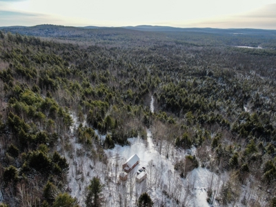 Secluded Cabin on 550 Acres with Stunning Views & Privacy - image 13