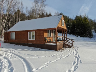 Secluded Cabin on 550 Acres with Stunning Views & Privacy - image 3