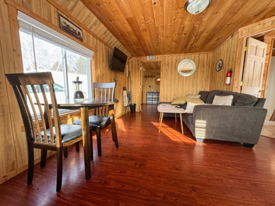 Secluded Cabin on 550 Acres with Stunning Views & Privacy - image 15