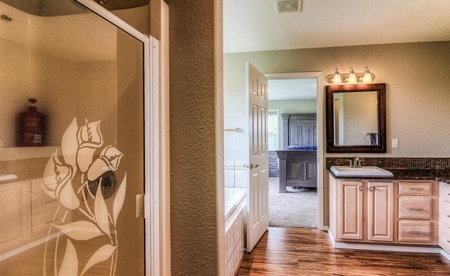 Country Home With Private Airstrip - image 21