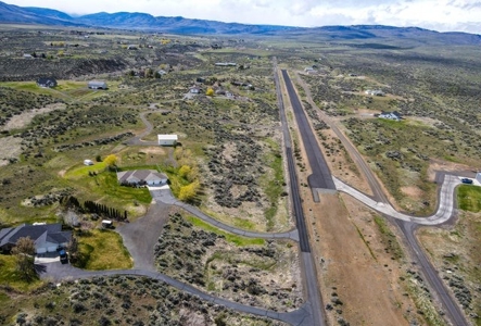Country Home With Private Airstrip - image 5