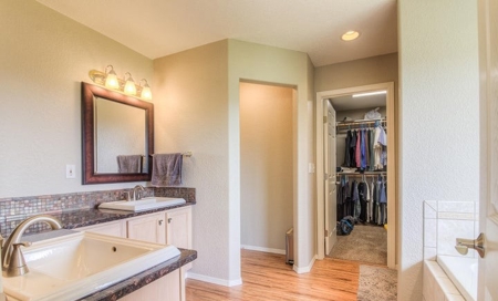 Country Home With Private Airstrip - image 19