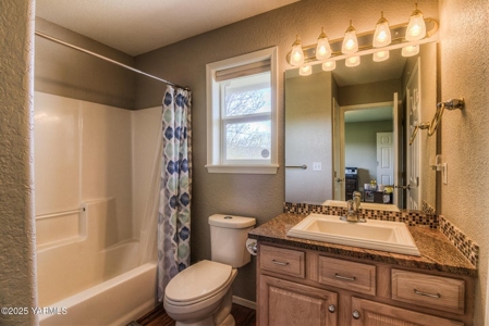 Country Home With Private Airstrip - image 24