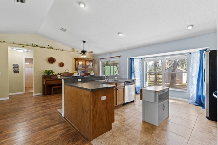 Country Home on 5 Acres in Morriston, FL - image 22