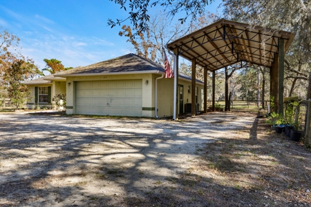 Country Home on 5 Acres in Morriston, FL - image 10