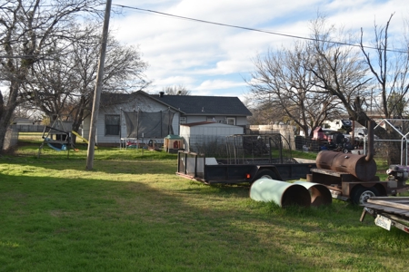 Starter Home or Rental Property, Archer City Texas - image 21
