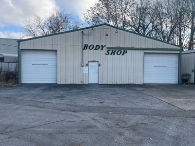 Commercial buildings & lot for sale in downtown Franklin Ky. - image 6