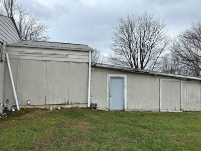 2 Bedroom 1 Bath Block Building W/ Living Space-Liberty, Ky. - image 5