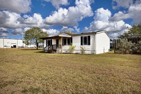 Home on 20 Acres in Nueces County, TX - image 7