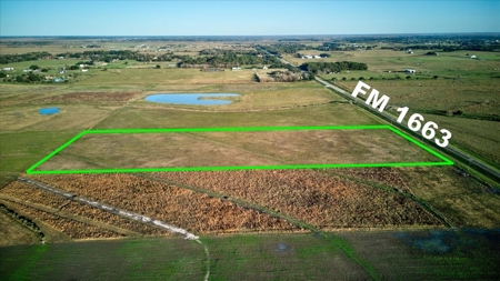Great Property to Build on in Chambers County - image 3