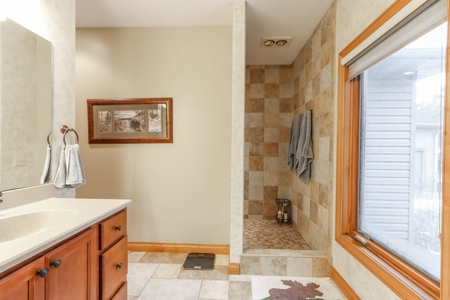 Country Home for Sale in Mauston, WI - Near Castle Rock Lake - image 31