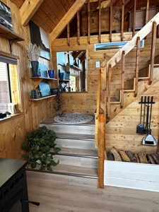 Charming Newly Renovated Cabin for Sale in Westcliffe - image 5