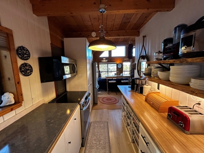 Charming Newly Renovated Cabin for Sale in Westcliffe - image 12