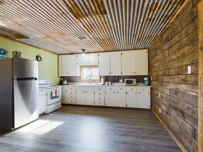 Omaha Home, Rental or Airbnb Historic Property For Sale - image 11