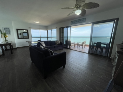 Beautiful 3 Bedroom Beachfront Condo in Nueva Gorgona - image 18