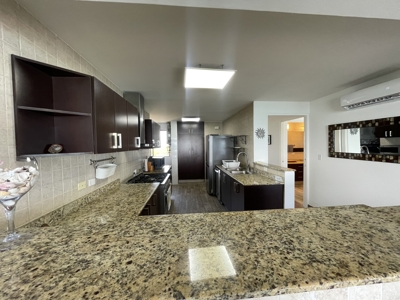 Beautiful 3 Bedroom Beachfront Condo in Nueva Gorgona - image 11