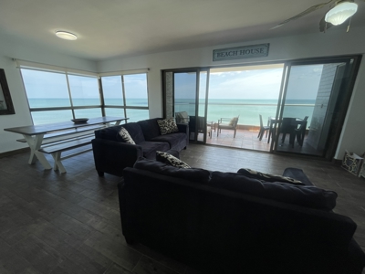 Beautiful 3 Bedroom Beachfront Condo in Nueva Gorgona - image 14