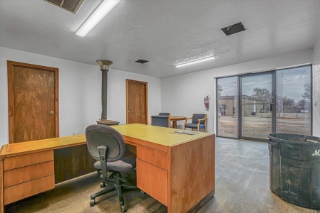 6,240 SqFt Dual Commercial Buildings | Clinton, Oklahoma - image 4