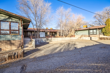 Income Generating Commercial Office Suites For Sale Cortez - image 29