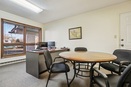 Income Generating Commercial Office Suites For Sale Cortez - image 11