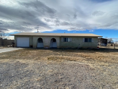 Affordable 3-Bed Home in Estancia – Great Starter or Rental - image 3