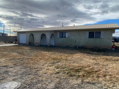Affordable 3-Bed Home in Estancia – Great Starter or Rental - image 2