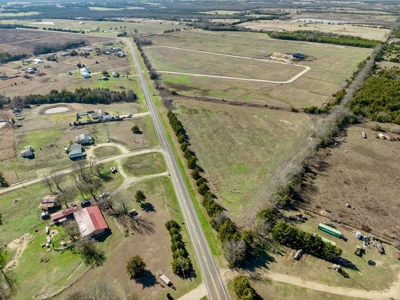 Beautiful 6± Acres of Pastureland in Paris, TX, Lamar Co TX - image 5
