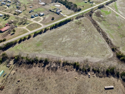Beautiful 6± Acres of Pastureland in Paris, TX, Lamar Co TX - image 6