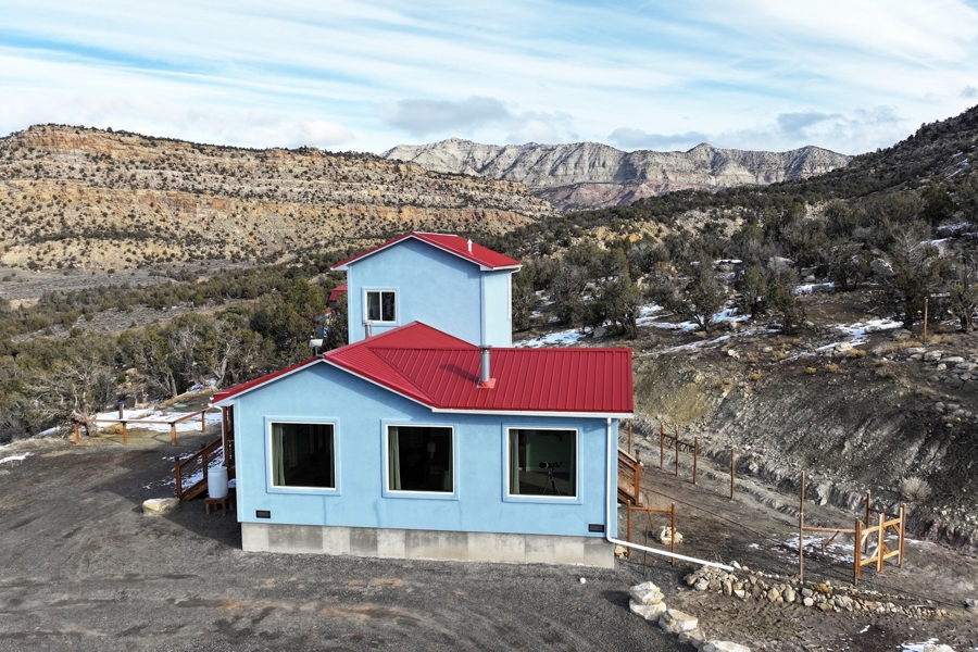 Country Home in Mesa Colorado For Sale