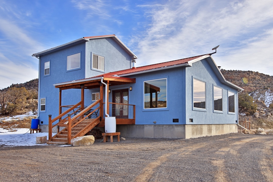 Country Home in Mesa Colorado For Sale