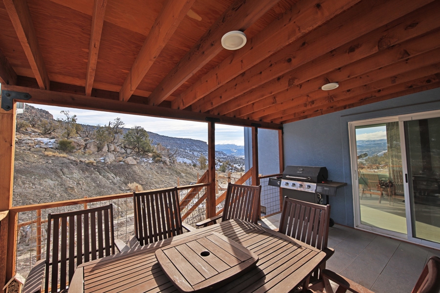 Country Home in Mesa Colorado For Sale