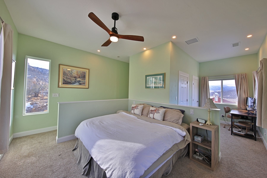 Country Home in Mesa Colorado For Sale