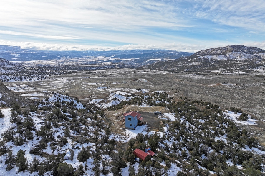 Country Home in Mesa Colorado For Sale