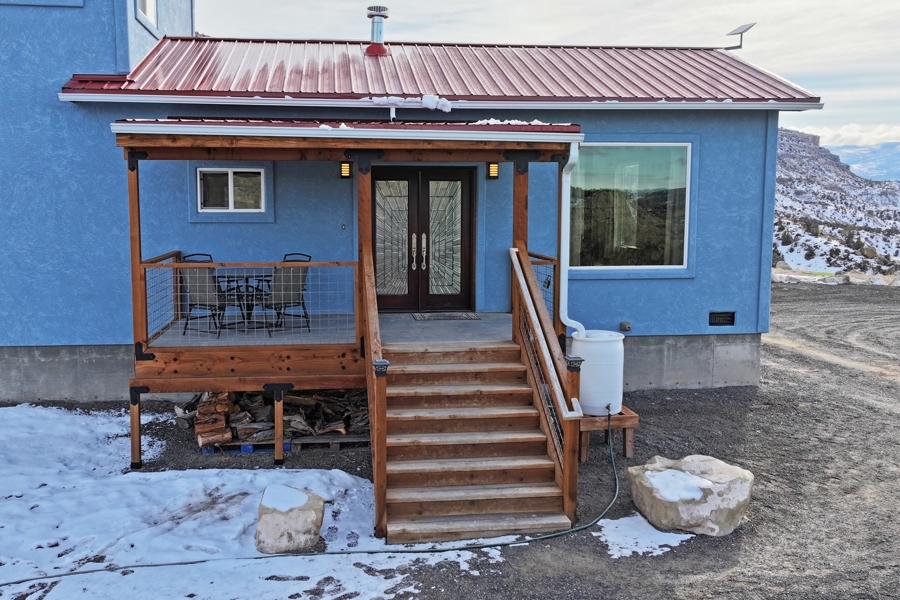 Country Home in Mesa Colorado For Sale