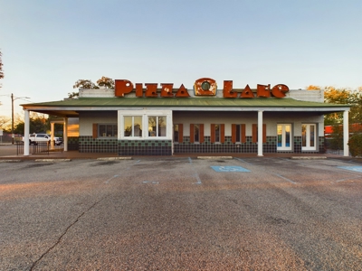 Restaurant Building for Sale at Auction in Sumter, SC - image 1
