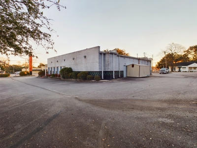 Restaurant Building for Sale at Auction in Sumter, SC - image 6