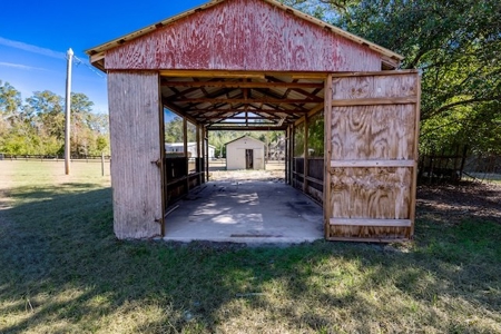 Online Realty Auction High Springs, FL Home on 11+ Acres - image 5